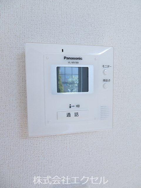 セキュリティ　来訪者の姿が確認できます。