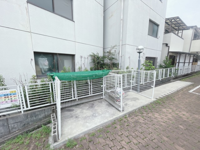 その他　敷地内ごみ置き場（その他）まで5m