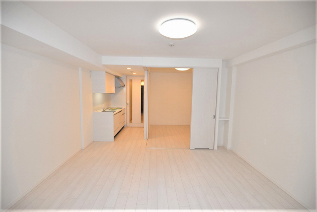 居室・リビング　写真は同マンションの別のお部屋のものです