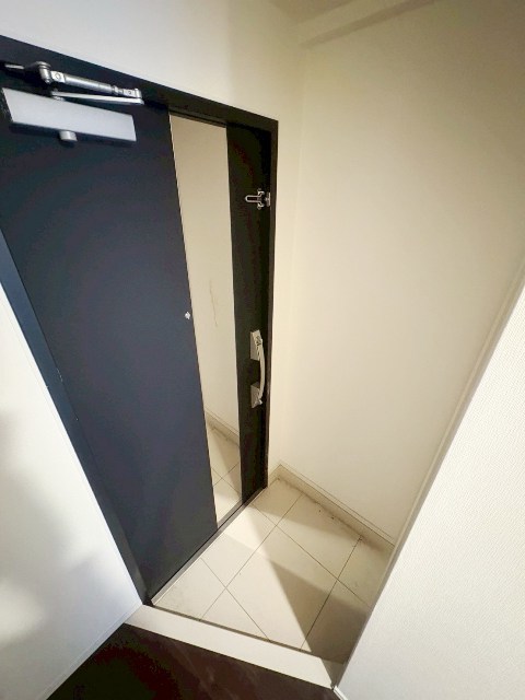 玄関　別部屋同仕様タイプ