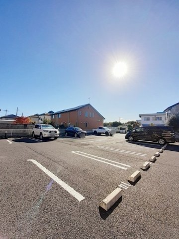 駐車場　駐車場に車を止められます