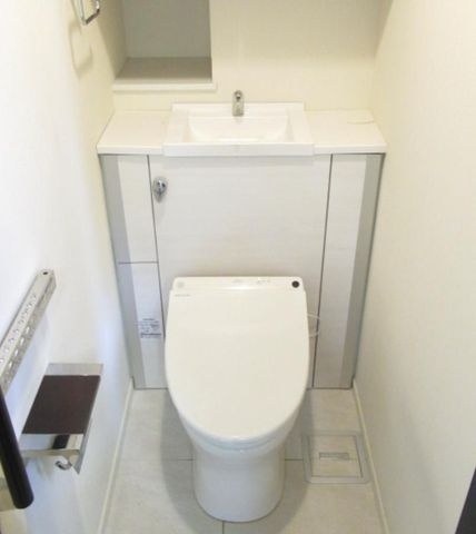 ライオンズ雪が谷大塚レジデンスのトイレ写真