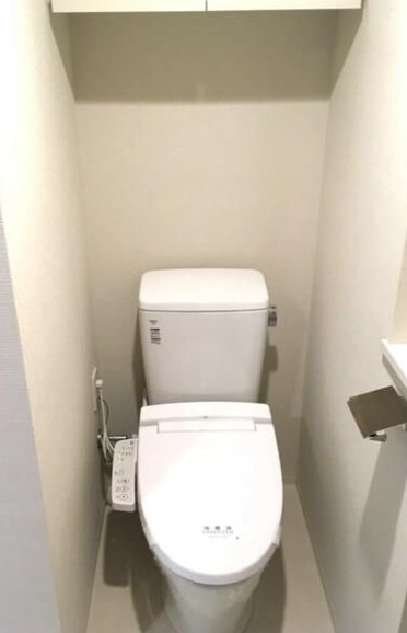 トイレ　別部屋の画像を使用しております。