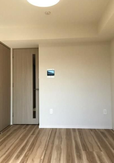 居室・リビング　別部屋の画像を使用しております。