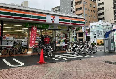 コンビニ　セブンイレブン 葛飾亀有4丁目店（コンビニ）まで163m