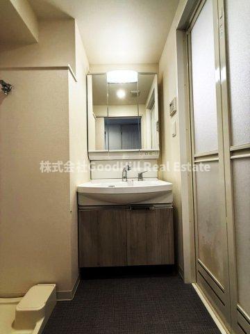 洗面設備　プレサンス新大阪ジェイズ