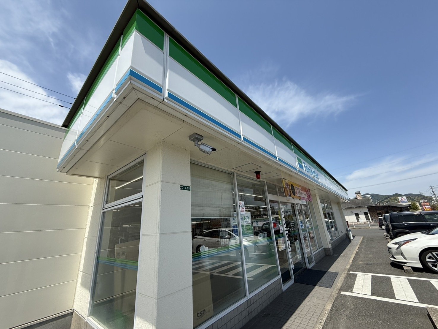 コンビニ　ファミリーマート行橋安川通り店（コンビニ）まで1058m