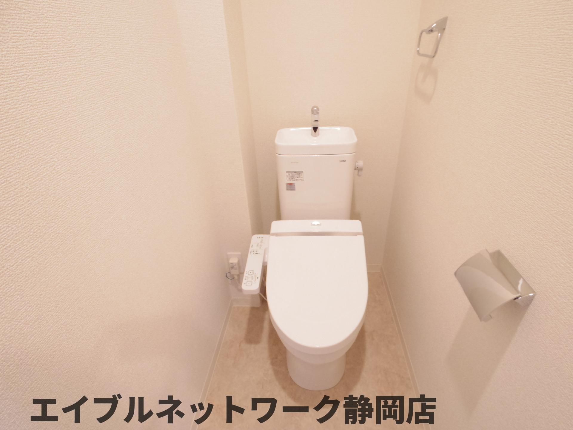 静岡鉄道静岡清水線 日吉町駅 徒歩7分 5階建 築9年のトイレ写真