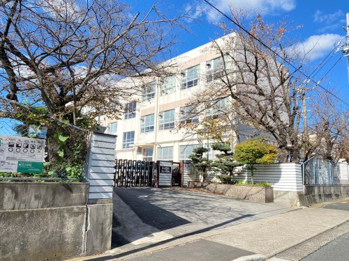 小学校　名古屋市立黒石小学校（小学校）まで424m