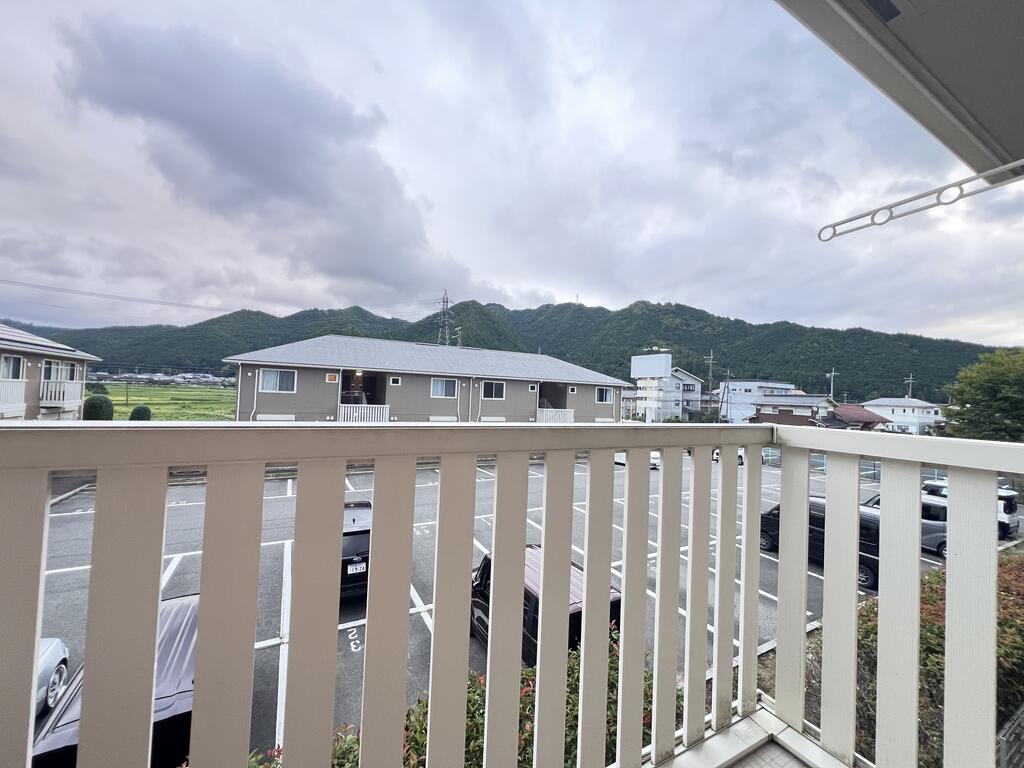 バルコニー　南西向きのバルコニーです！