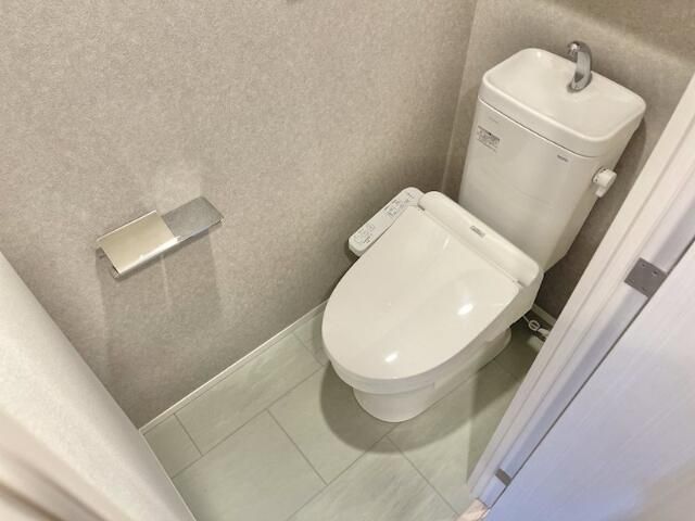 トイレ　シンプルで使いやすいトイレです