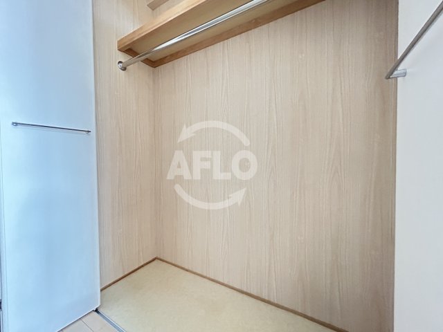 収納　アーバンフラッツ鷺洲　クローゼット