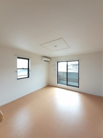 居室・リビング　おしゃれな居間です