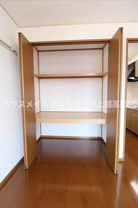 収納　クローゼット