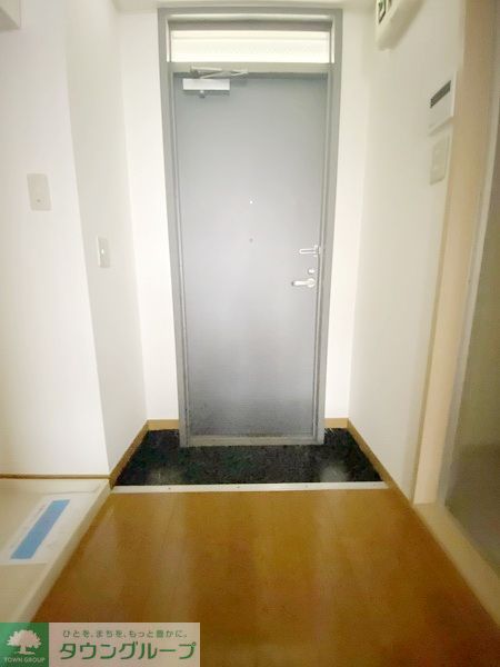 玄関　※別部屋参考写真です