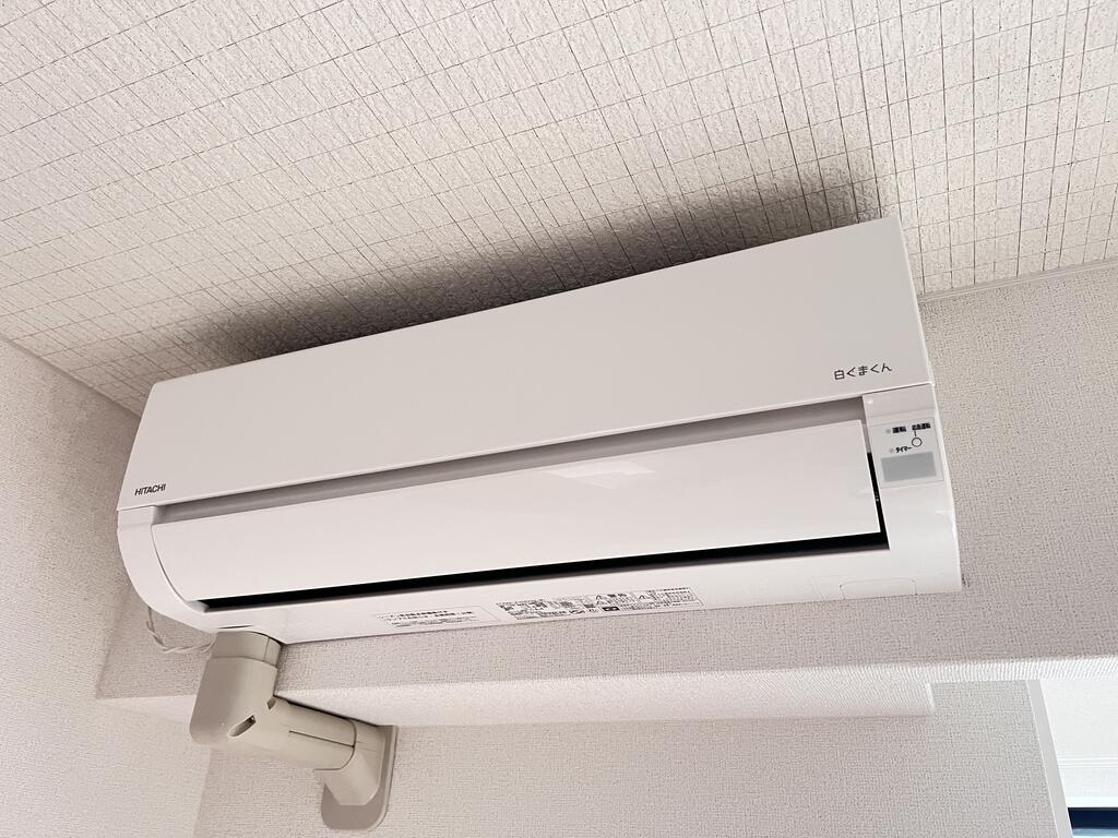 その他設備　全居室エアコン＆照明器具付き●
