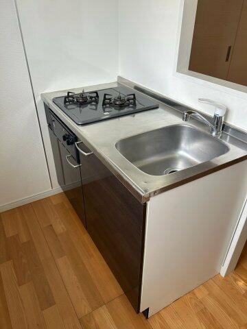 キッチン　※参考写真：同建物・別間取り…