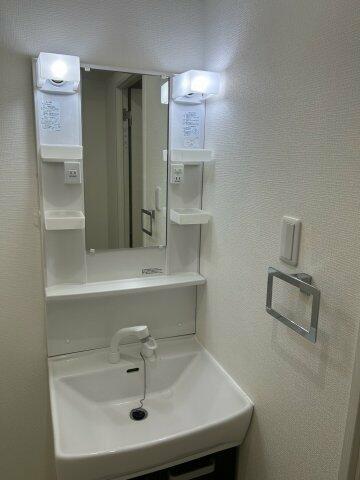 洗面設備　※参考写真：同建物・別間取り…