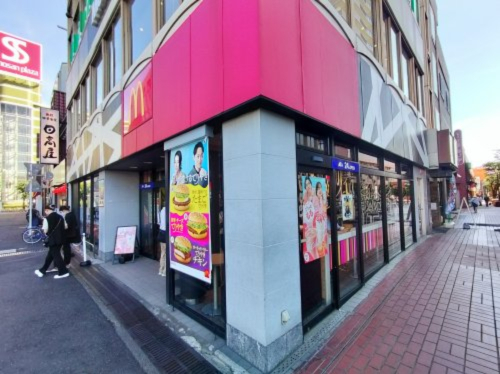 飲食店　マクドナルド 上尾駅西口店（飲食店）まで410m