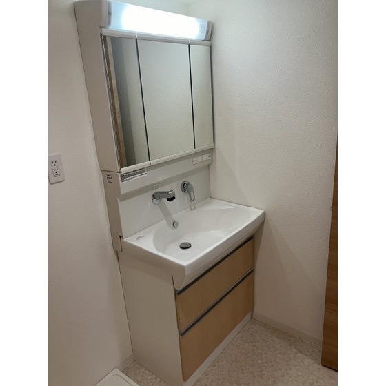 洗面設備　※同タイプ別部屋写真。現況優先※