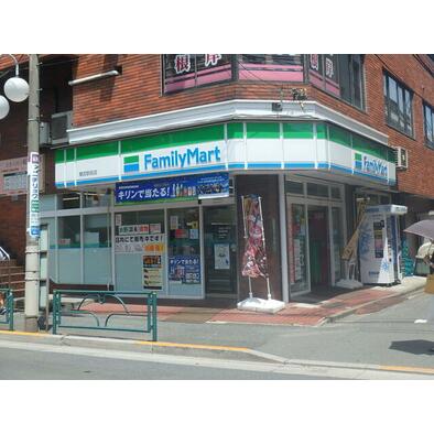 コンビニ　ファミリーマート（コンビニ）まで230m
