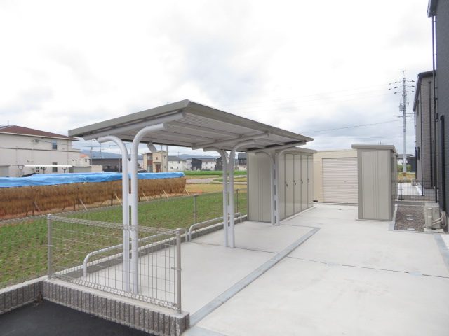 駐車場　駐輪場