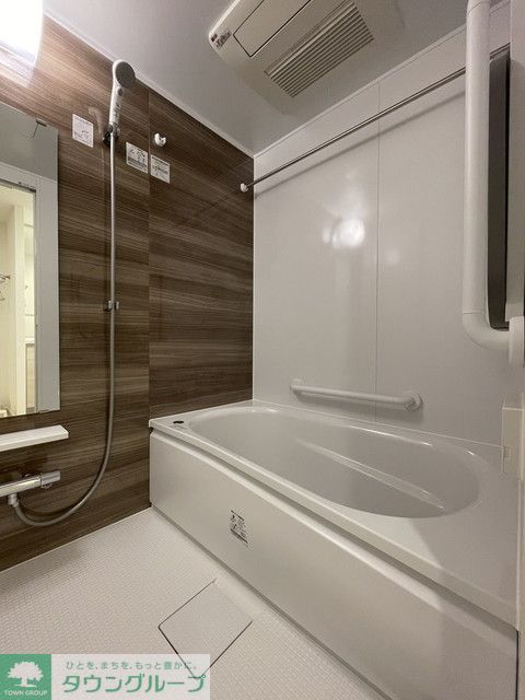バス・シャワールーム　※写真は同タイプ住戸です。