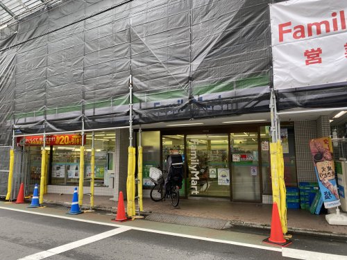 コンビニ　ファミリーマート品川中延六丁目店（コンビニ）まで772m