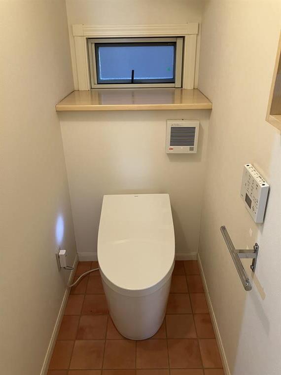 トイレ　シンプルで使いやすいトイレです