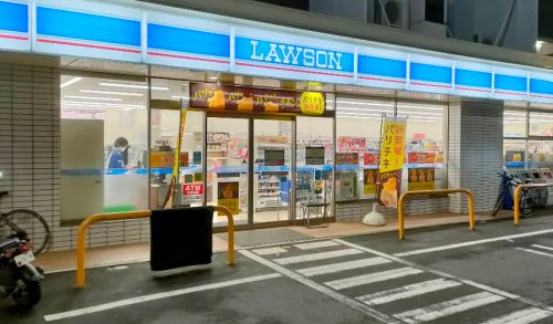 コンビニ　ローソン 篠原東一丁目店（コンビニ）まで589m