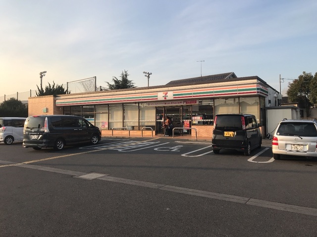 コンビニ　セブンイレブン深谷西小学校前店（コンビニ）まで415m