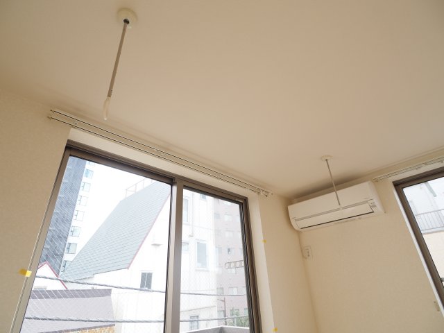 その他設備　室内物干し完備！