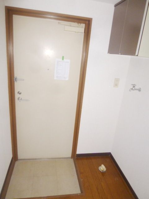 玄関　★お部屋探しは株式会社タウンハウジング東京まで★