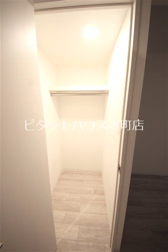 【大阪市中央区森ノ宮中央のマンションの収納】