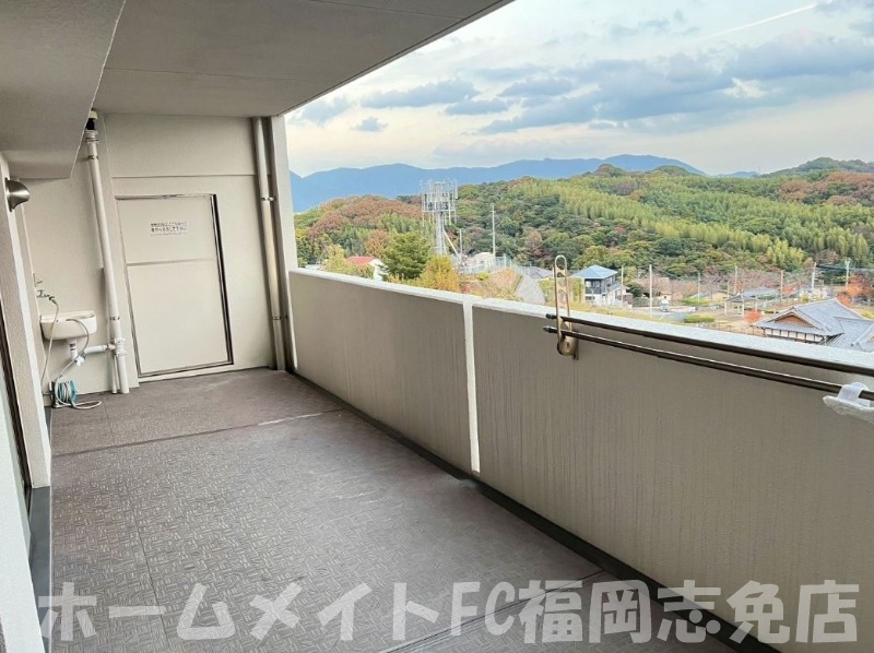 【糟屋郡志免町別府西のマンションのバルコニー】