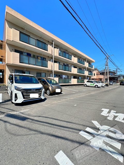 【和歌山市梶取のマンションの駐車場】