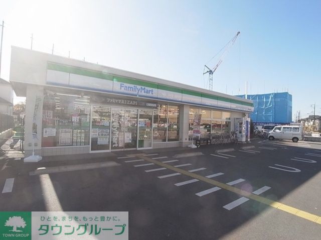 コンビニ　ファミリーマート西武立川店（コンビニ）まで1020m