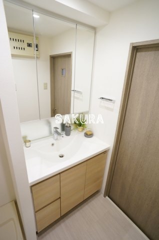 洗面設備　身支度に欠かせない独立洗面台♪※家具は付いておりません