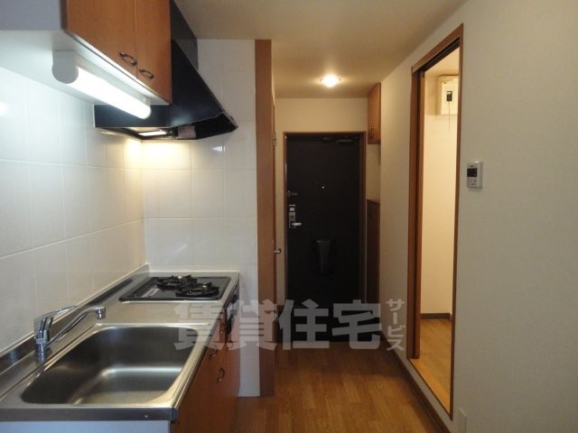 居室・リビング　キッチン