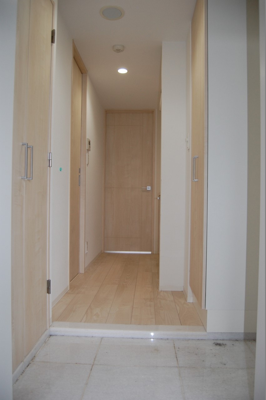 玄関　玄関から。