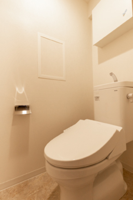 トイレ　※写真は同タイプ住戸です。