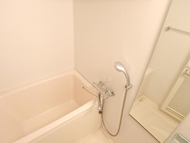 バス・シャワールーム　★浴室乾燥機もあります★