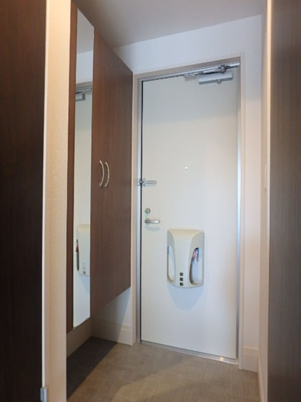 玄関　図面と現状に相違がある場合には現状を優先