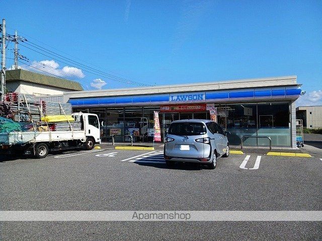 コンビニ　ローソン甲斐富竹新田店（コンビニ）まで400m