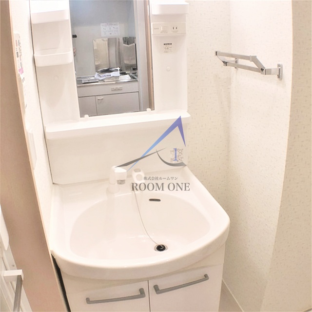洗面設備　独立洗面台です。