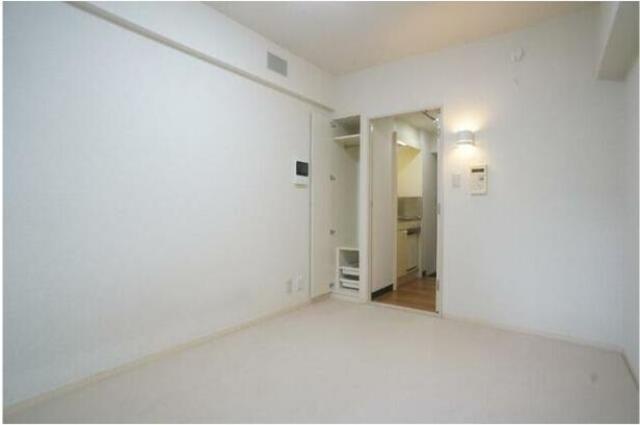 居室・リビング　別部屋参考写真です