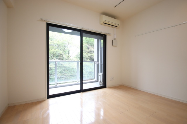 居室・リビング　別室の参考写真です。※現況優先