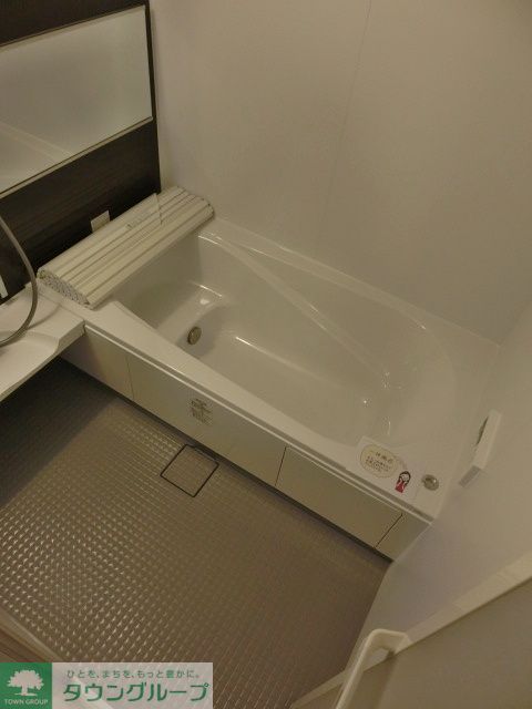 バス・シャワールーム　浴室乾燥機付き。