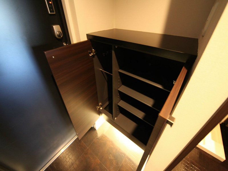 玄関　玄関　シューズボックス・玄関収納（収納充実してます）