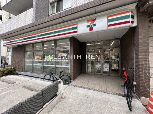 コンビニ　セブンイレブン 新宿水道町中央店（コンビニ）まで202m